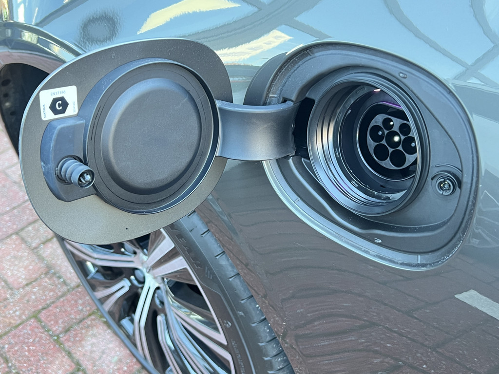 Volvo V90 (JNG23P) met abonnement