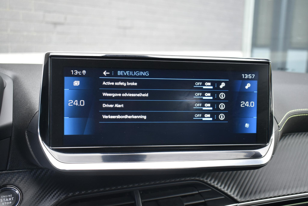 Peugeot 208 (J119XZ) met abonnement