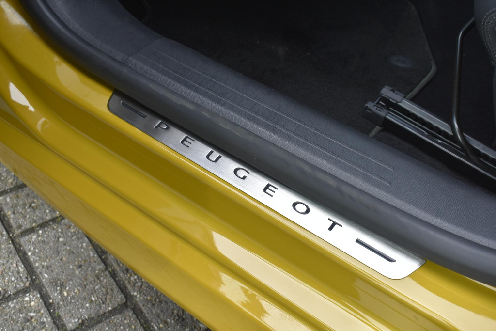 Peugeot 208 (J119XZ) met abonnement