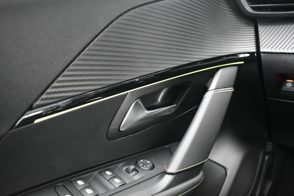 Peugeot 208 (J119XZ) met abonnement