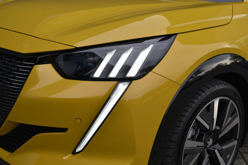 Peugeot 208 (J119XZ) met abonnement