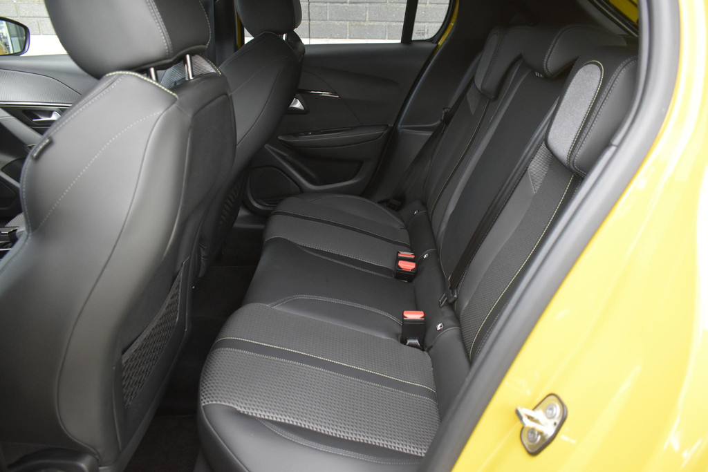 Peugeot 208 (J119XZ) met abonnement