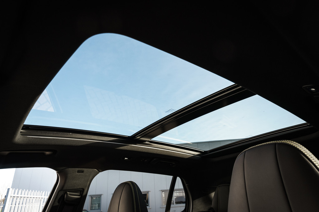 Lynk & Co 01 (JHX99L) met abonnement