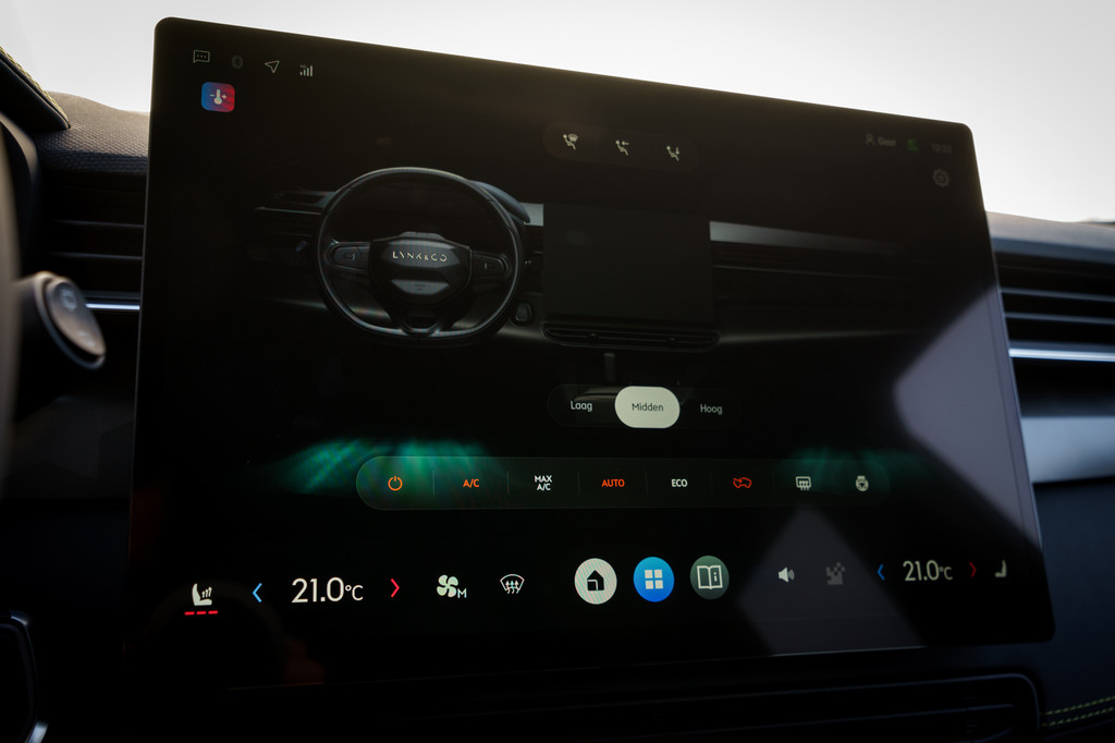 Lynk & Co 01 (JHX99L) met abonnement