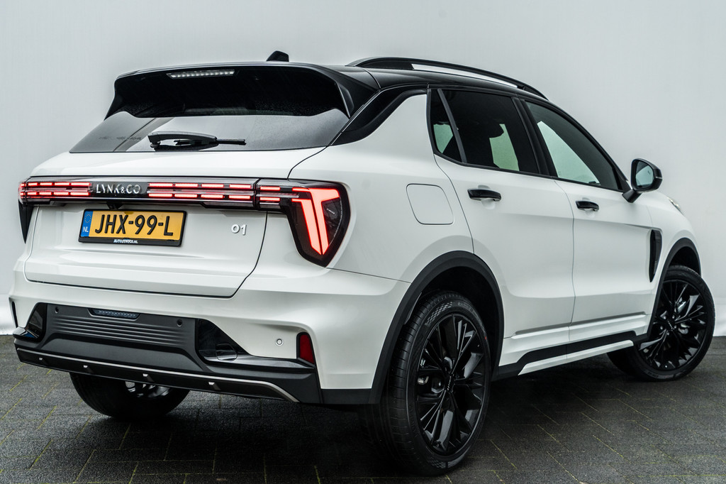 Lynk & Co 01 (JHX99L) met abonnement