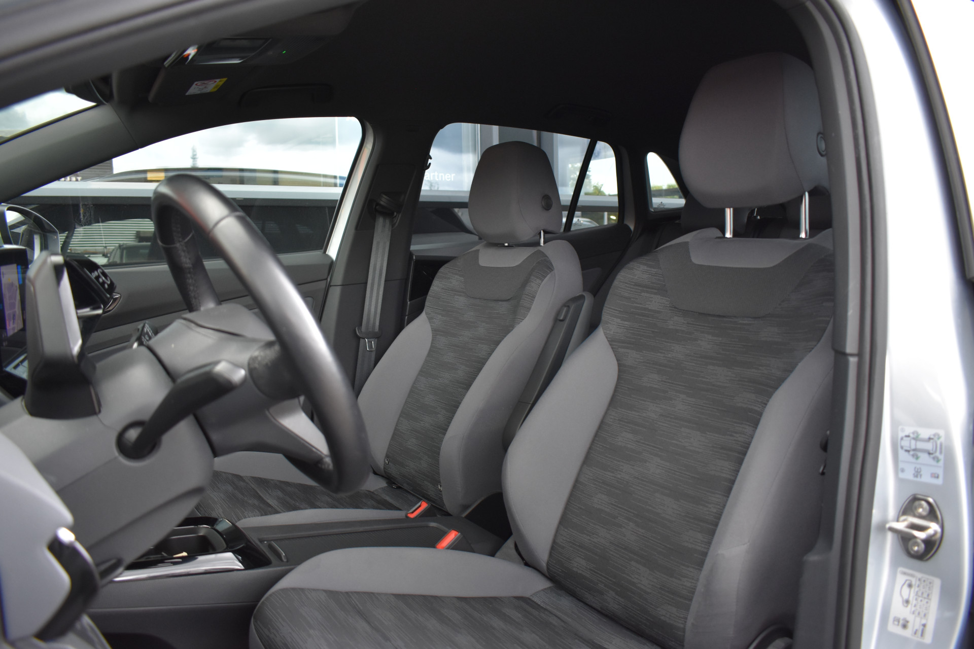 Volkswagen ID.4 (L146JG) met abonnement