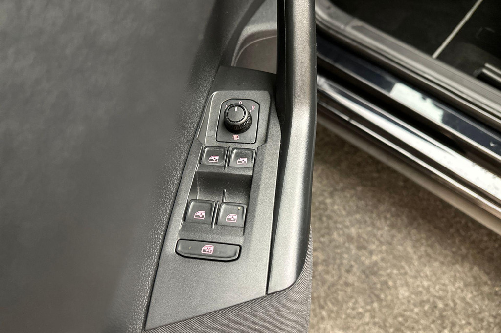 Volkswagen Polo (L175TX) met abonnement