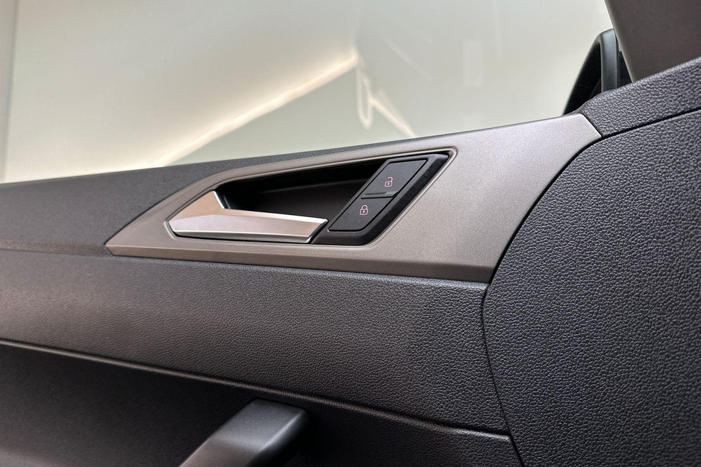 Volkswagen Polo (L175TX) met abonnement