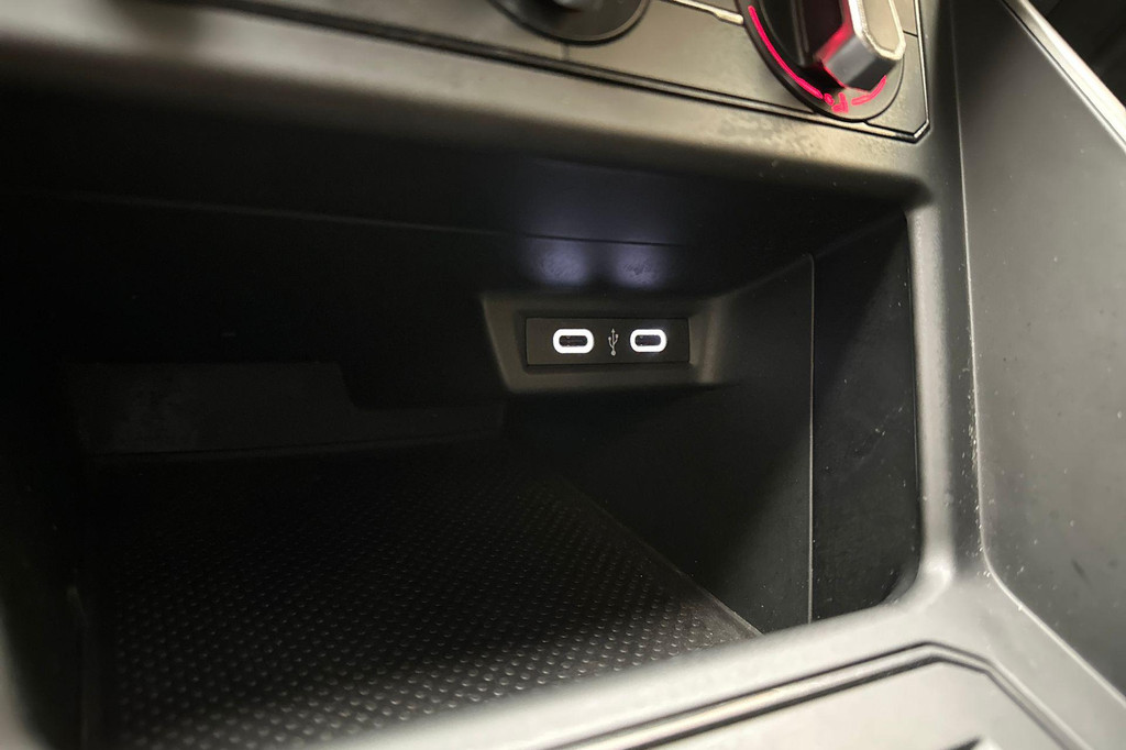 Volkswagen Polo (L175TX) met abonnement