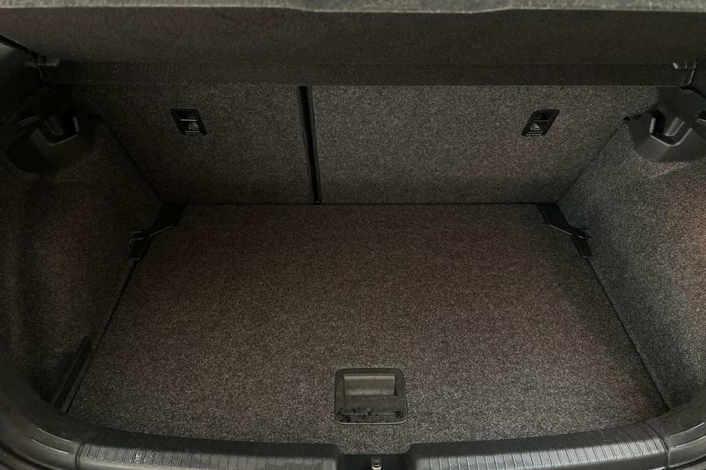 Volkswagen Polo (L175TX) met abonnement