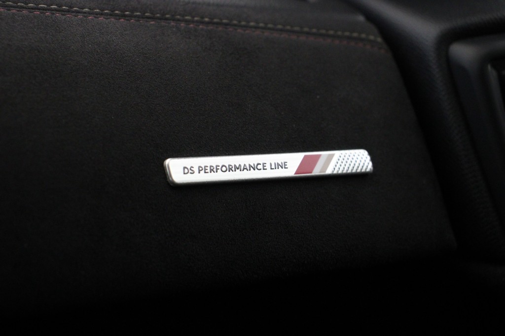 DS DS 3 (J327NN) met abonnement