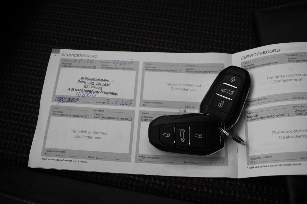 DS DS 3 (J327NN) met abonnement