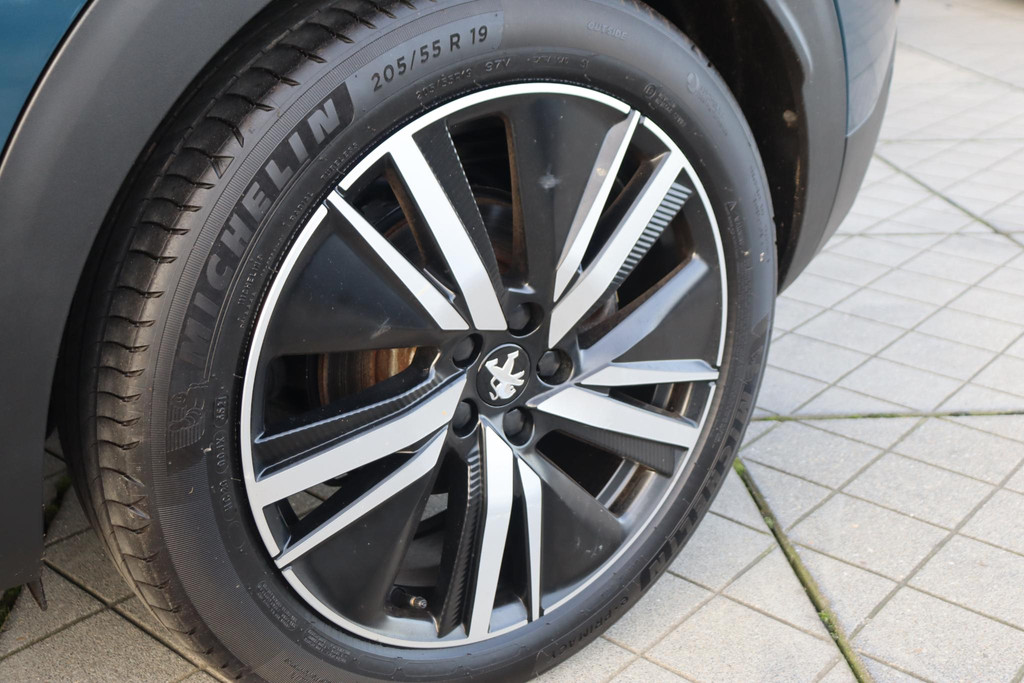 Peugeot 3008 (JHX37F) met abonnement