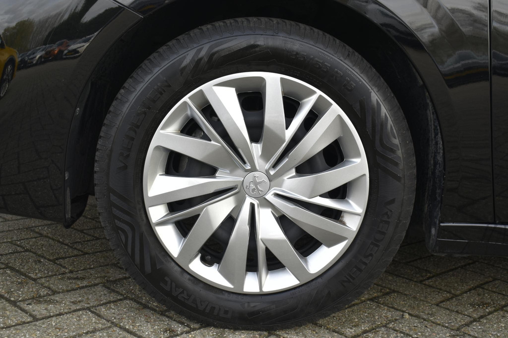 Peugeot 208 (S963XH) met abonnement