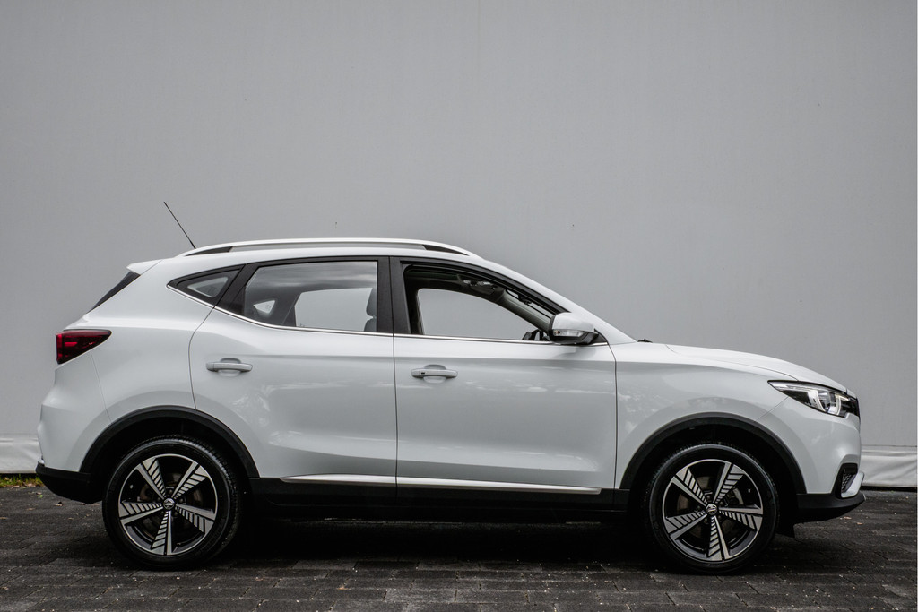 MG ZS-EV (J755LG) met abonnement