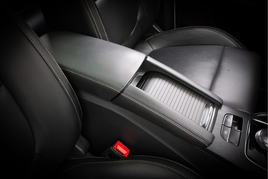 MG ZS-EV (J755LG) met abonnement