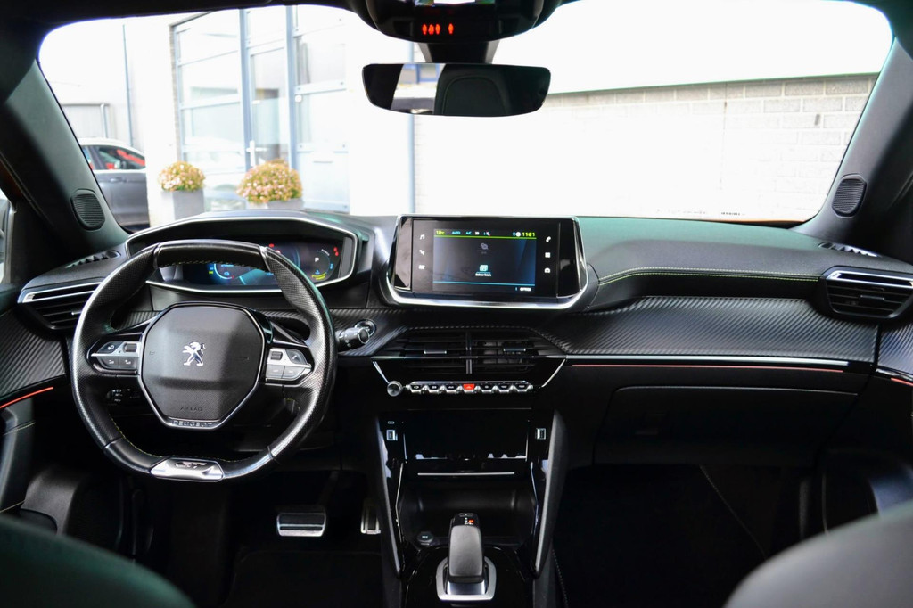 Peugeot e-2008 (P633XV) met abonnement