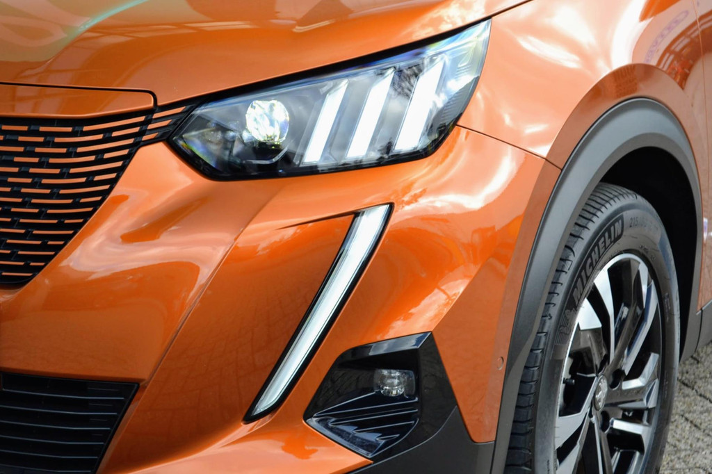 Peugeot e-2008 (P633XV) met abonnement