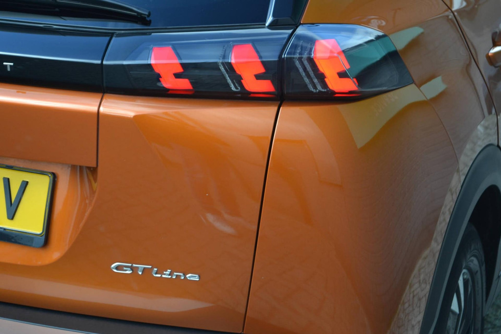 Peugeot e-2008 (P633XV) met abonnement