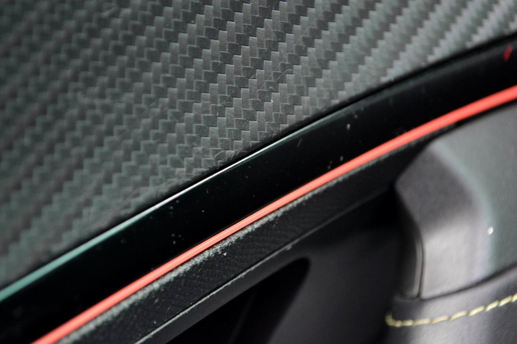 Peugeot e-2008 (P633XV) met abonnement