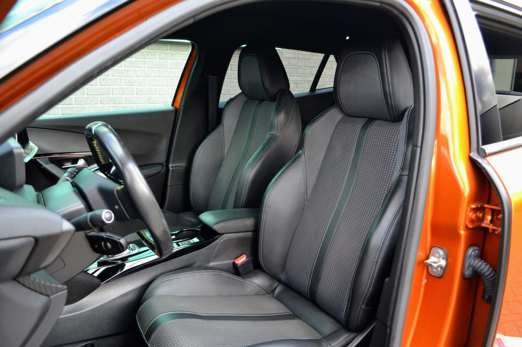 Peugeot e-2008 (P633XV) met abonnement