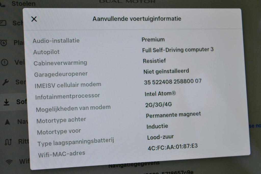 Tesla Model 3 AWD (J852JS) met abonnement