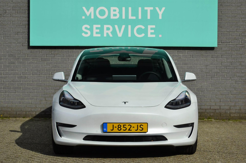 Tesla Model 3 AWD (J852JS) met abonnement