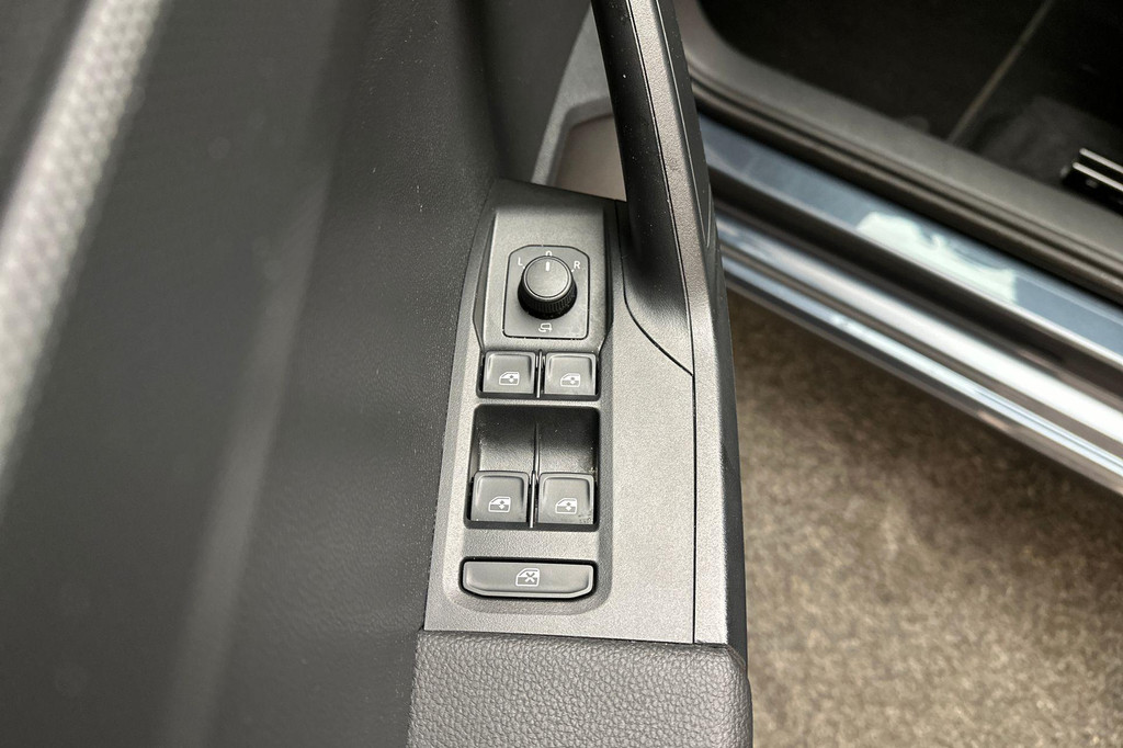 Seat Ibiza (X704NL) met abonnement