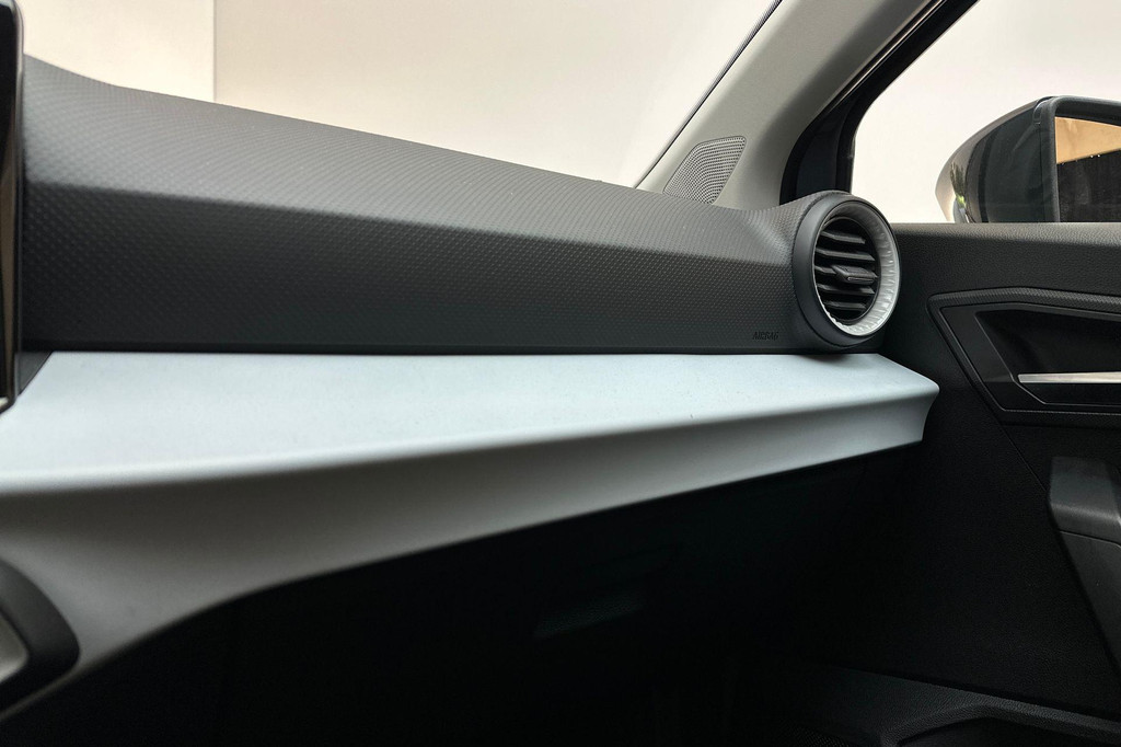 Seat Ibiza (X704NL) met abonnement