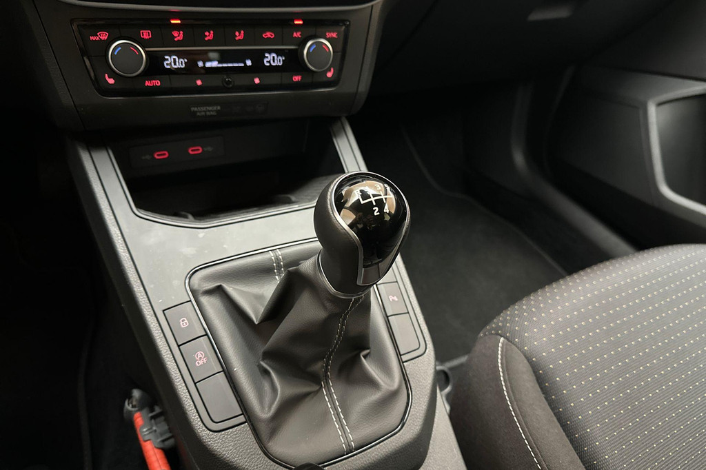 Seat Ibiza (X704NL) met abonnement