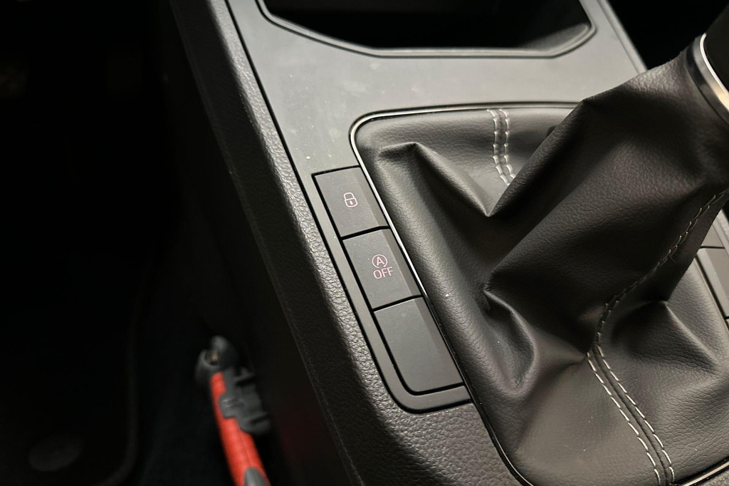 Seat Ibiza (X704NL) met abonnement