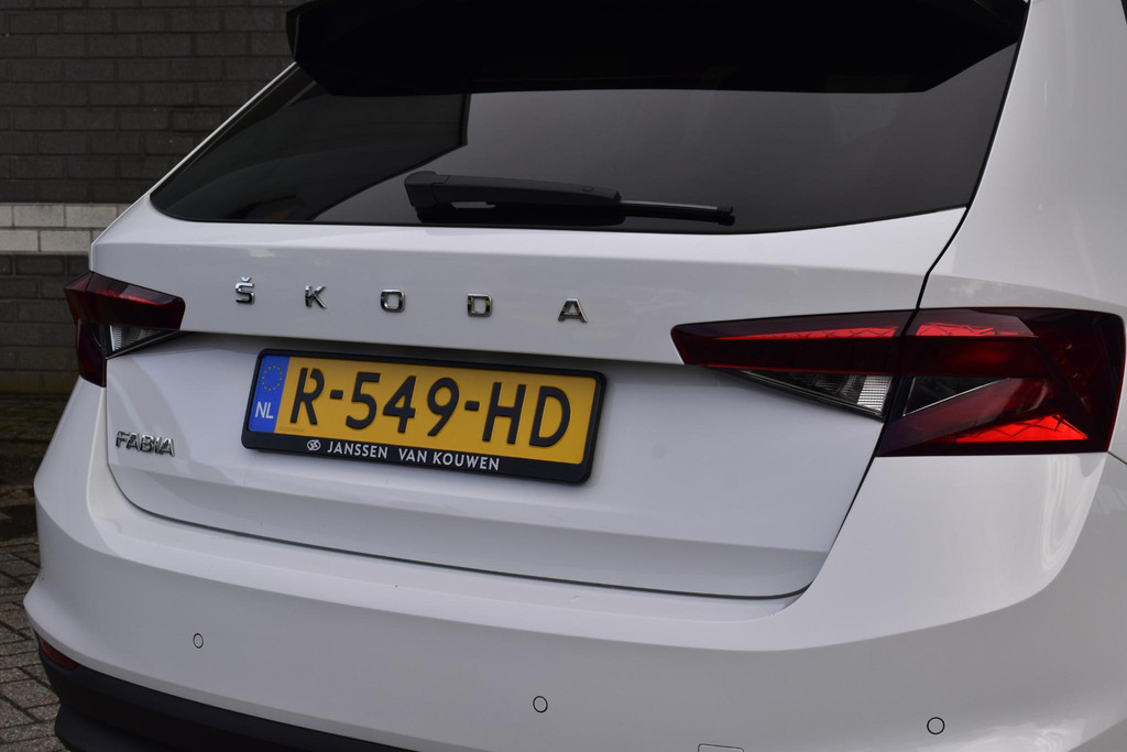 ŠKODA Fabia (R549HD) met abonnement