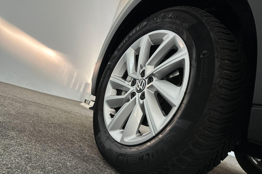 Volkswagen T-Cross (T547RH) met abonnement