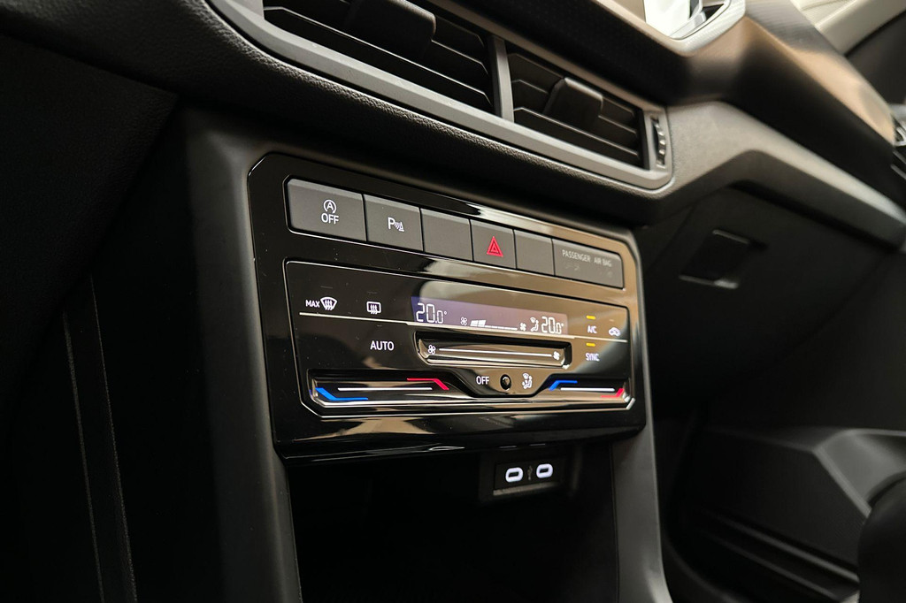 Volkswagen T-Cross (T547RH) met abonnement