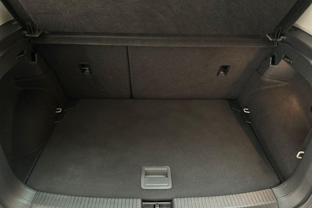 Volkswagen T-Cross (T547RH) met abonnement