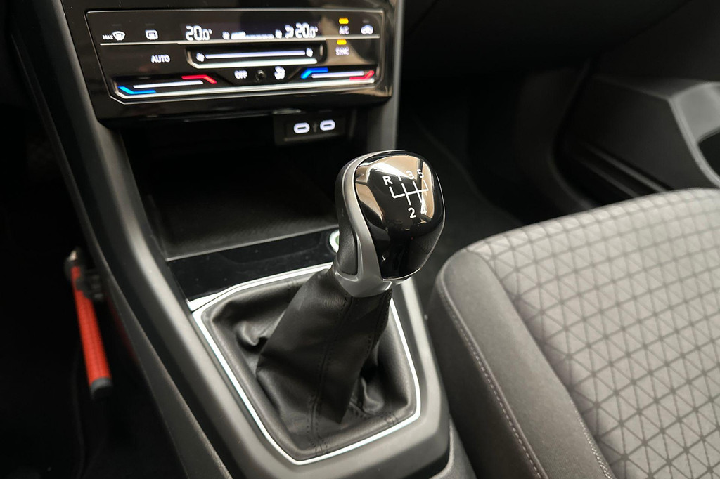 Volkswagen T-Cross (T547RH) met abonnement