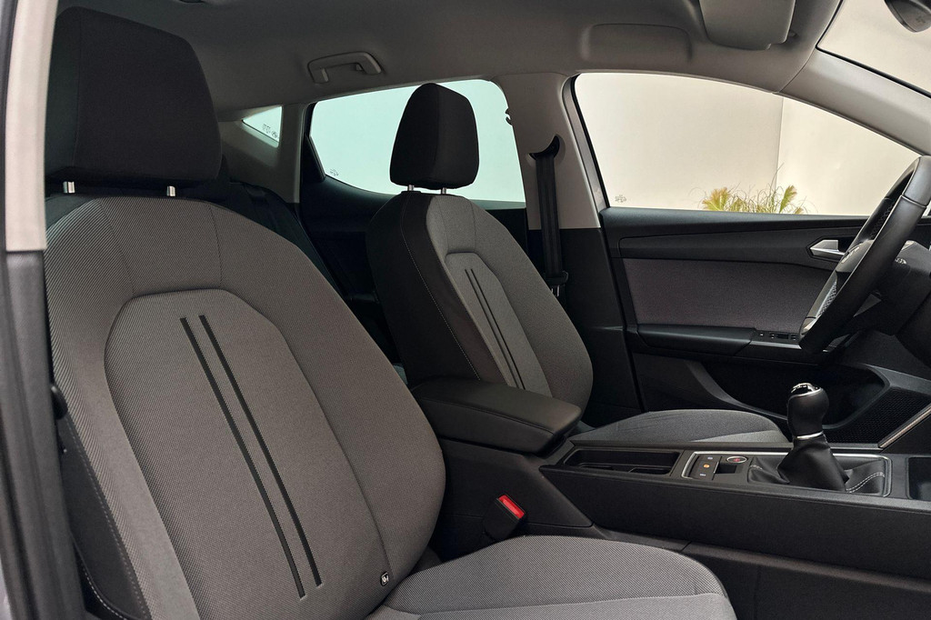 Seat Leon (X740LT) met abonnement