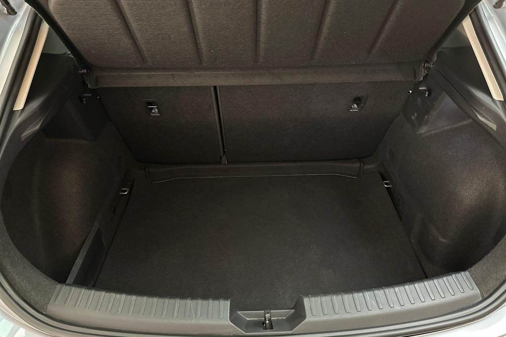 Seat Leon (X740LT) met abonnement