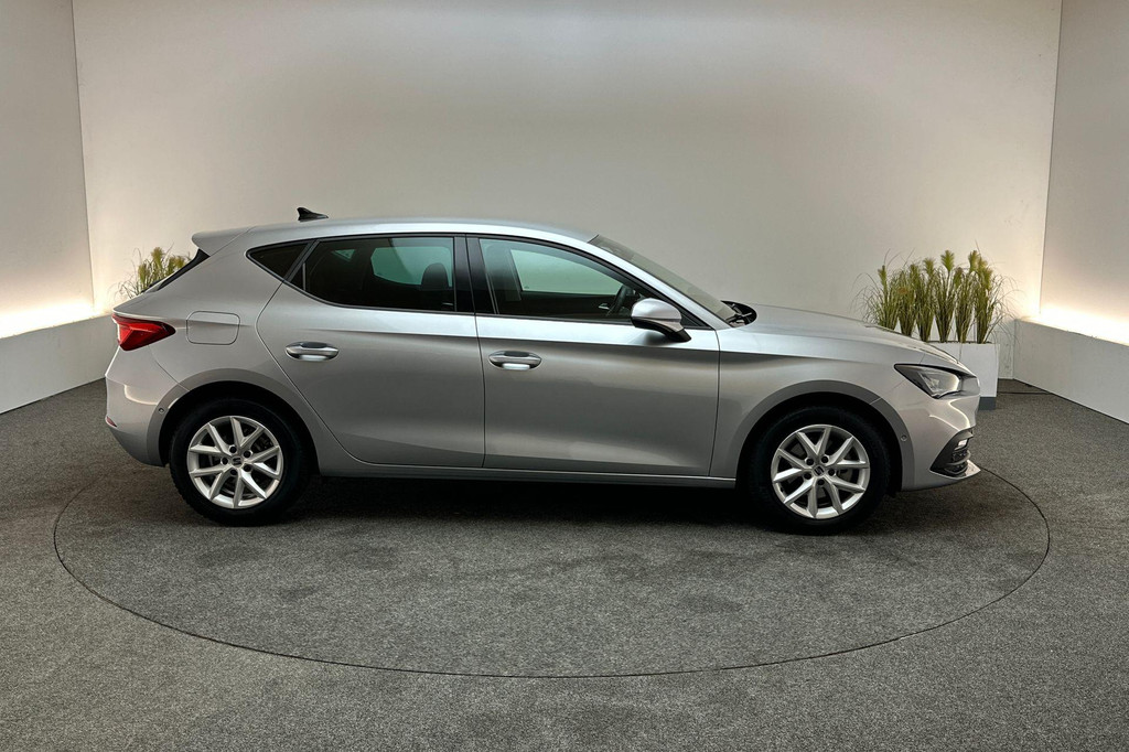 Seat Leon (X740LT) met abonnement