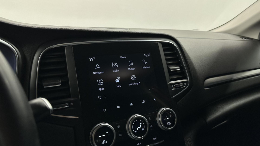 Renault MEGANE Estate (N805XT) met abonnement