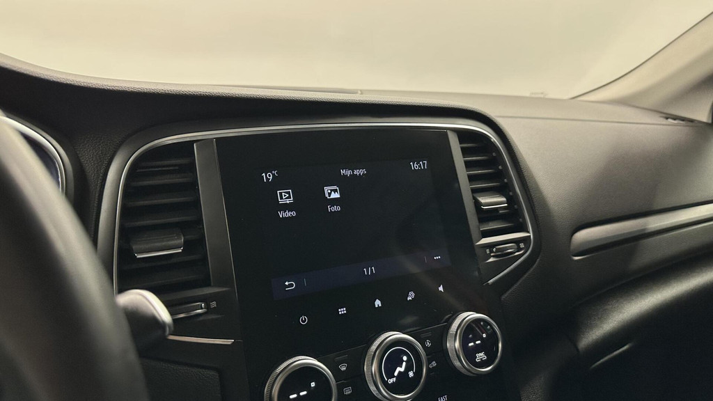 Renault MEGANE Estate (N805XT) met abonnement