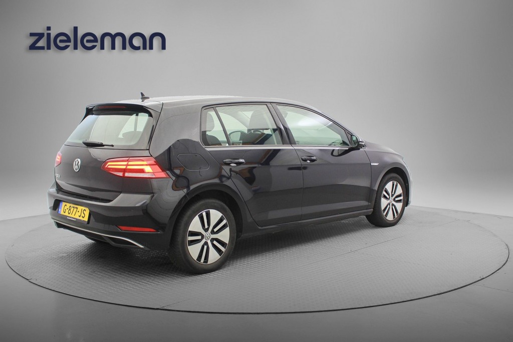 Volkswagen e-Golf (G877JS) met abonnement
