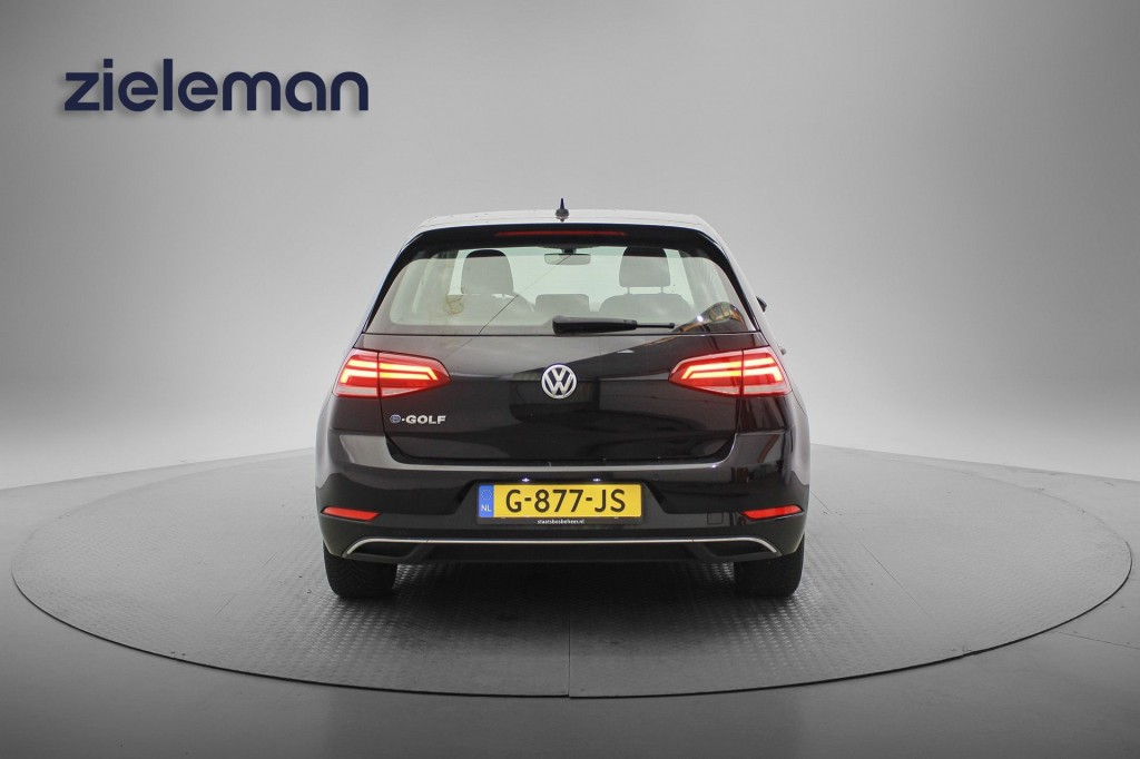 Volkswagen e-Golf (G877JS) met abonnement