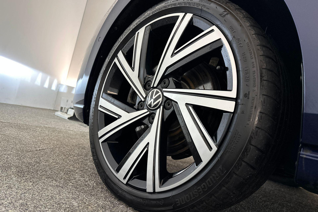 Volkswagen Golf (JHN17V) met abonnement