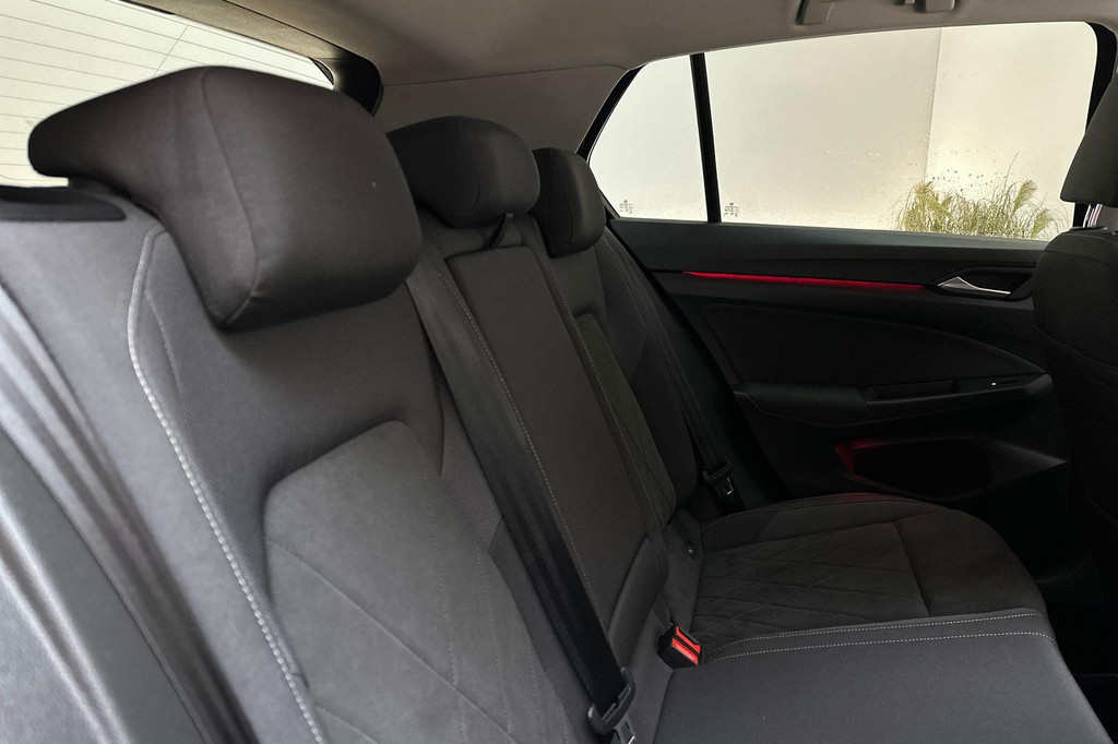 Volkswagen Golf (JHN17V) met abonnement