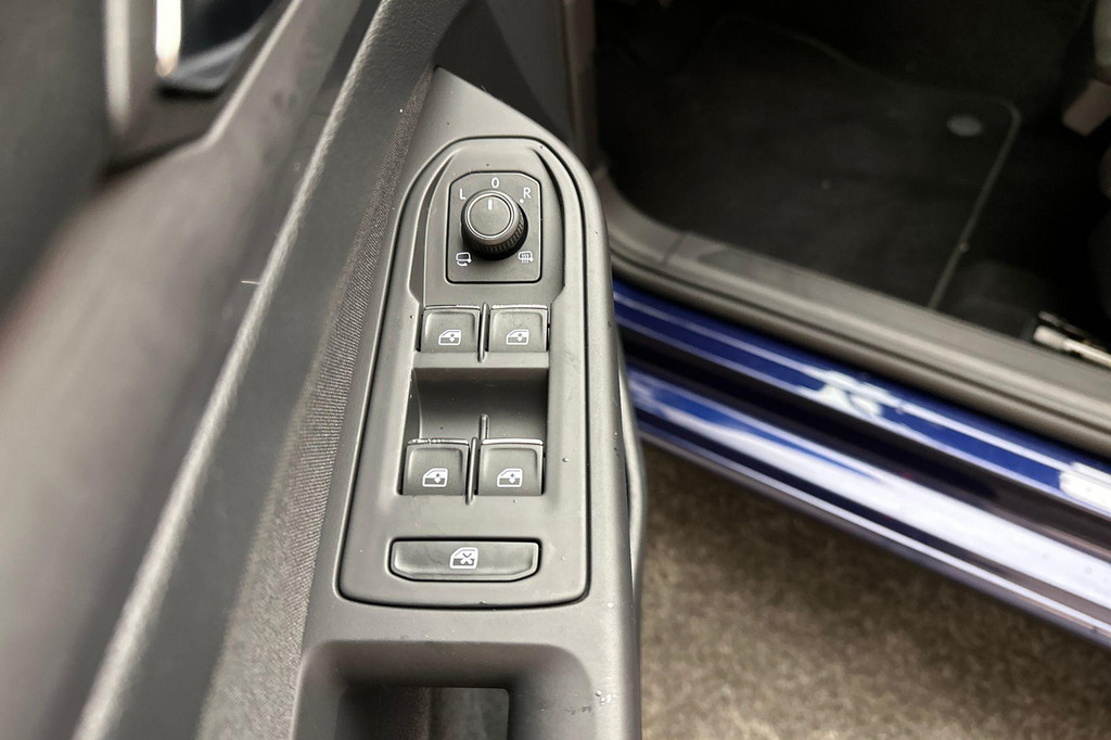 Volkswagen Golf (JHN17V) met abonnement