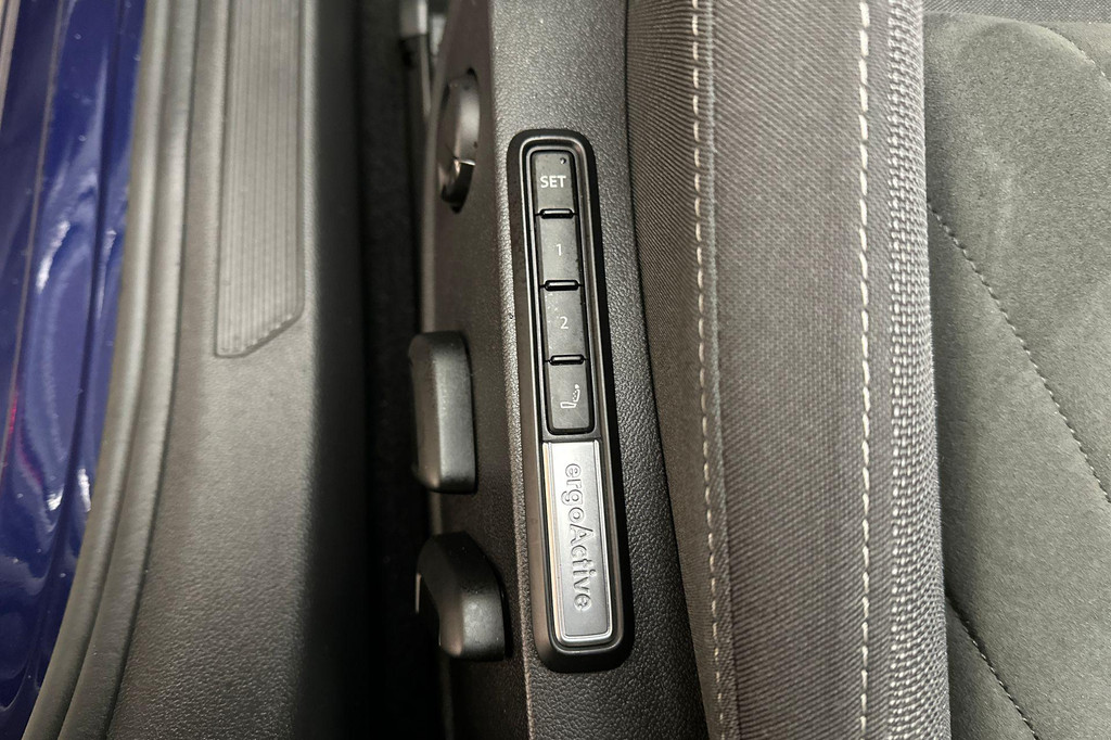 Volkswagen Golf (JHN17V) met abonnement