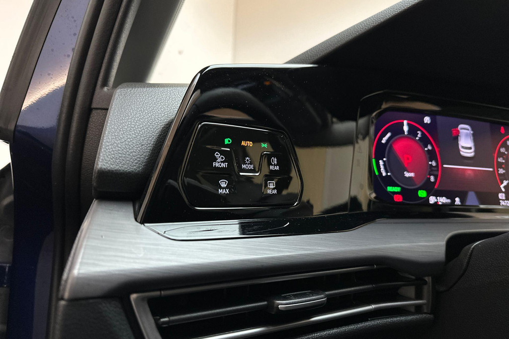 Volkswagen Golf (JHN17V) met abonnement