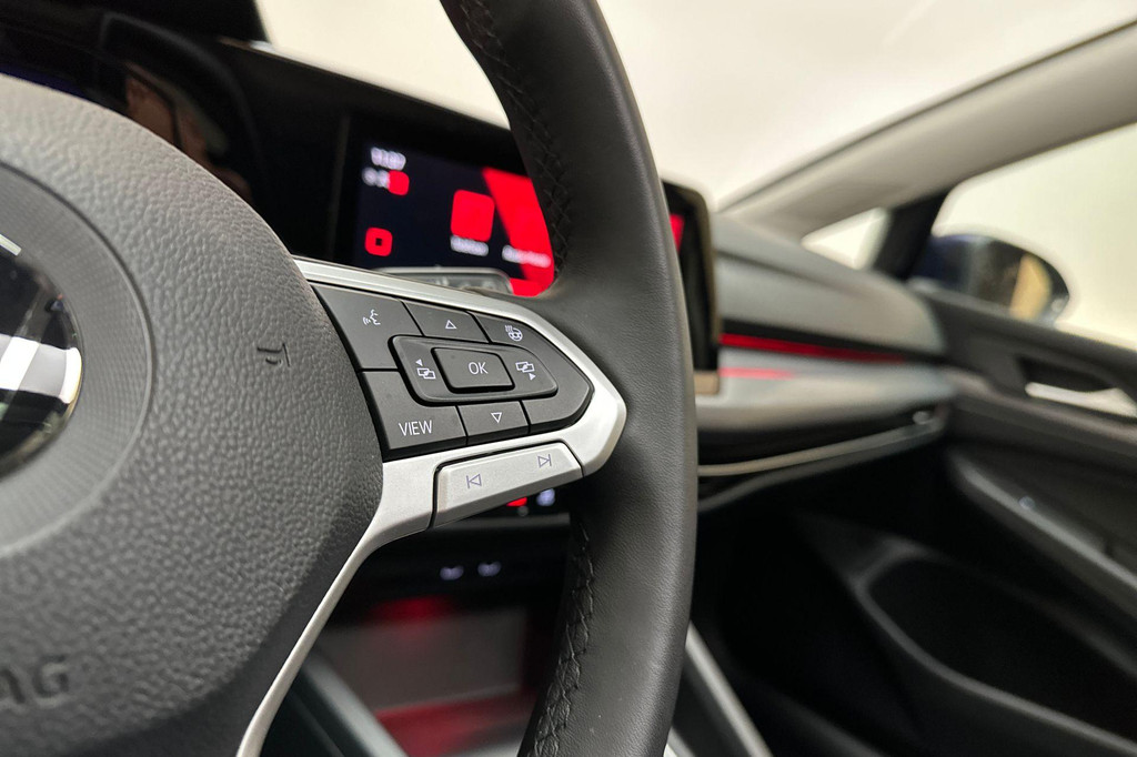 Volkswagen Golf (JHN17V) met abonnement