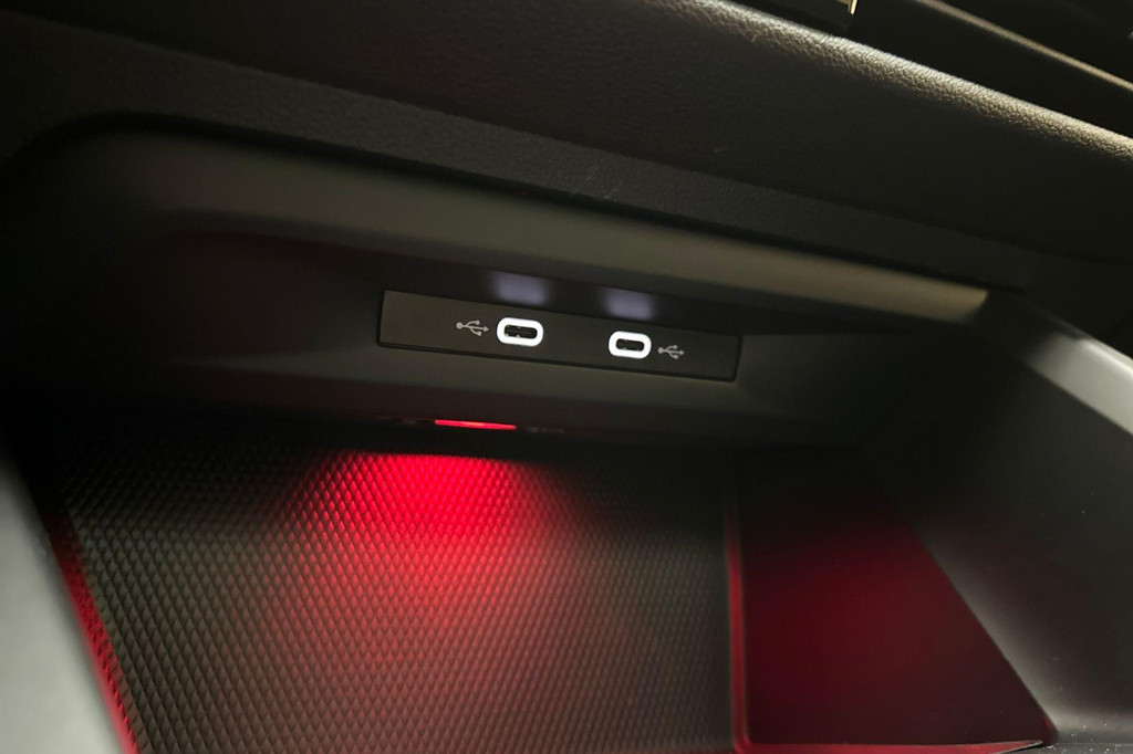 Volkswagen Golf (JHN17V) met abonnement